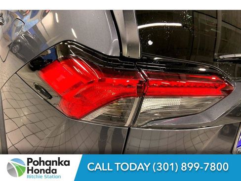 Used 2021 Toyota RAV4 LE image 30
