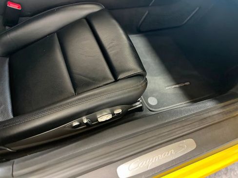 Used 2020 Porsche 718 Cayman S image 28