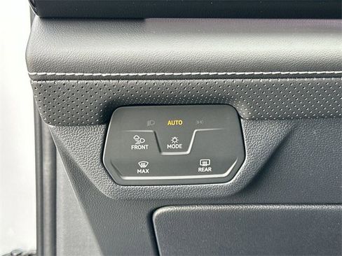 New 2026 Volkswagen Atlas SEL Premium R-Line image 17