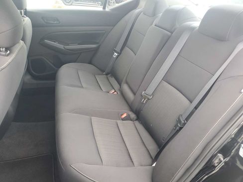 Used 2025 Nissan Altima 2.5 SV FWD image 25