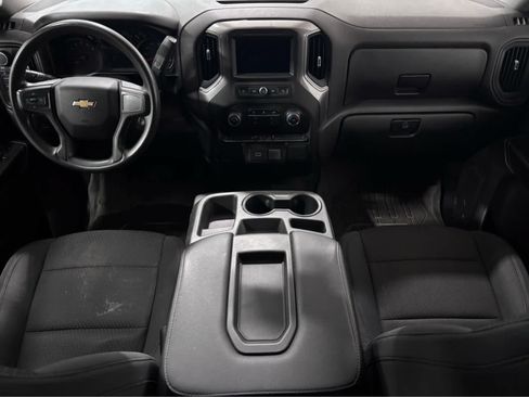 Used 2019 Chevrolet Silverado 1500 Custom w/ Custom Convenience Package AWD/4WD image 16
