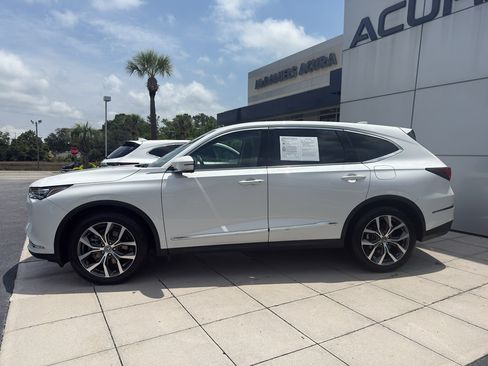 Certified 2024 Acura MDX FWD w/ Technology Package image 3