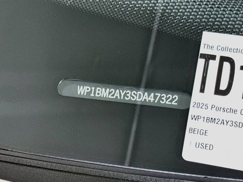 Certified 2025 Porsche Cayenne Turbo AWD/4WD image 30