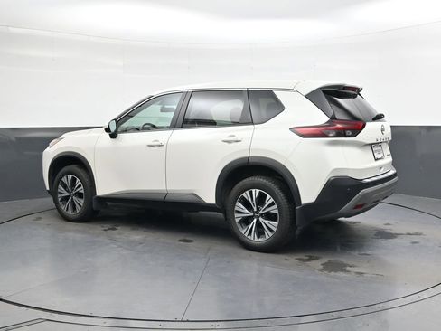 Used 2022 Nissan Rogue SV image 7