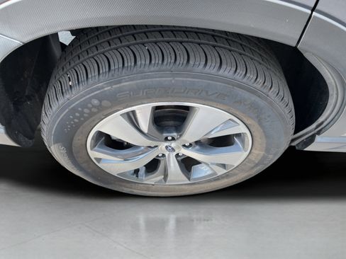 Used 2022 Subaru Ascent Premium w/ Convenience Package image 9