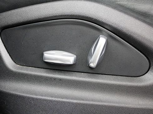 Used 2019 Porsche Cayenne image 19