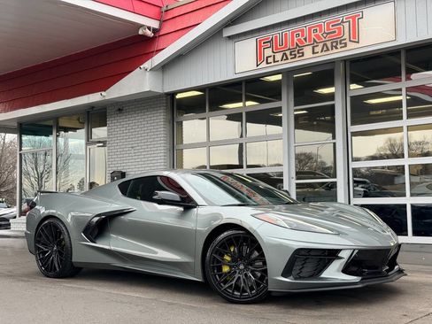 Used 2024 Chevrolet Corvette Stingray Preferred Cpe w/ Z51 Performance Package image 8