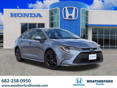 Used 2024 Toyota Corolla LE FWD image 1