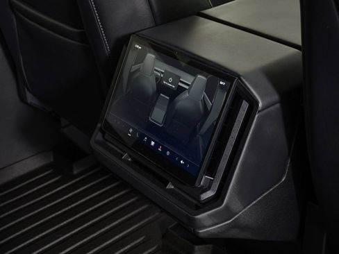 Used 2024 Tesla Cybertruck AWD Crew Cab image 12