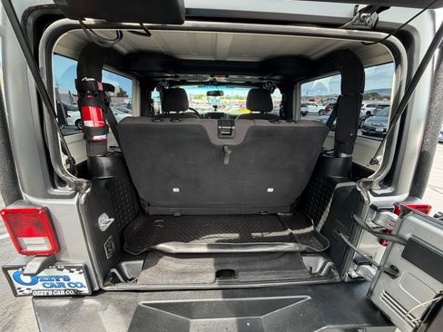 Used 2016 Jeep Wrangler Sport w/ Quick Order Package 23S AWD/4WD image 16