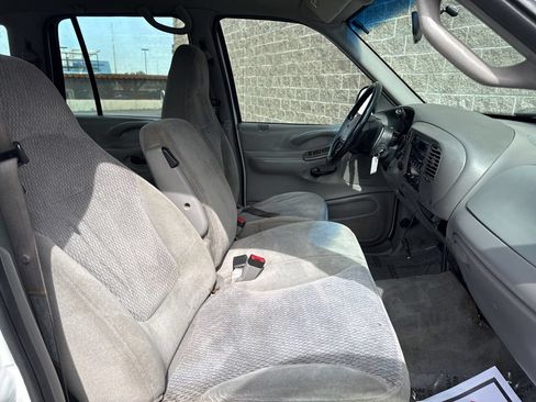 Used 1998 Ford Expedition XLT RWD image 20