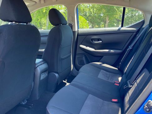 Used 2025 Nissan Sentra SR FWD image 22