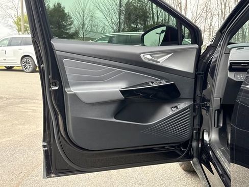 Certified 2023 Volkswagen ID.4 Pro S Plus image 11