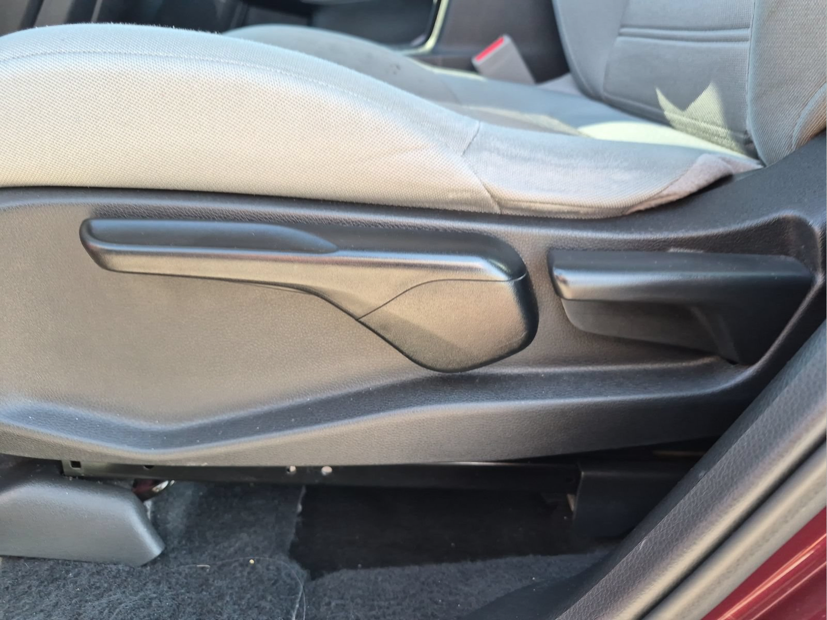 Used 2019 Honda CR-V LX image 14
