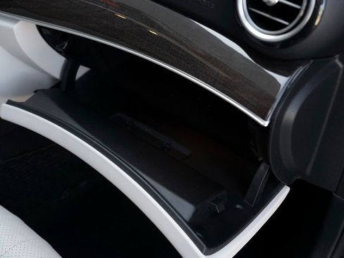 Used 2017 Mercedes-Benz E 300 image 49