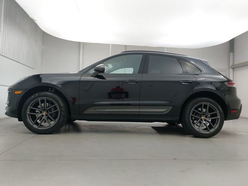 Certified 2026 Porsche Macan Turbo AWD/4WD image 2