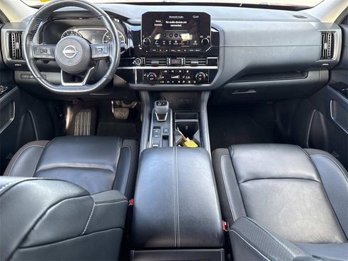 Used 2023 Nissan Pathfinder SL image 26