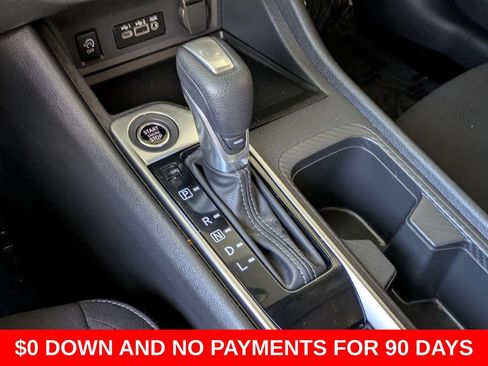 Used 2025 Nissan Sentra SV FWD image 17