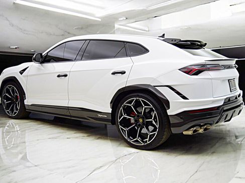 Used 2024 Lamborghini Urus Performante image 7