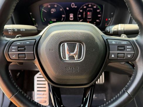 Used 2023 Honda Accord Sport image 11