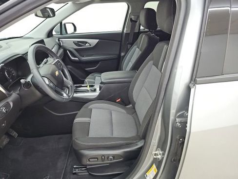 Used 2023 Chevrolet Blazer LT w/ Convenience Package FWD image 2