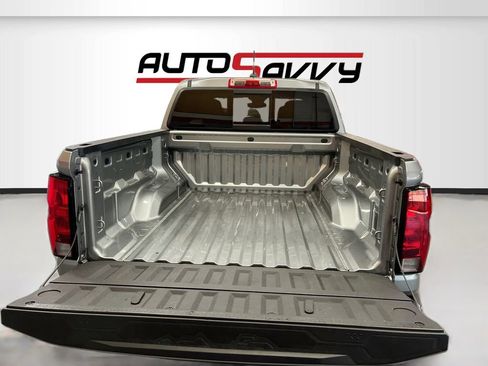 Used 2026 Chevrolet Colorado Trail Boss AWD/4WD image 26
