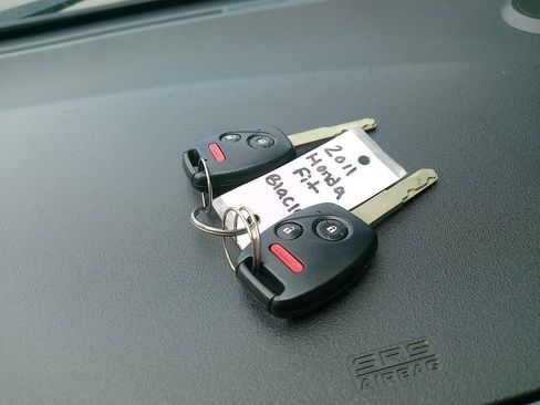 Used 2011 Honda Fit Sport image 40
