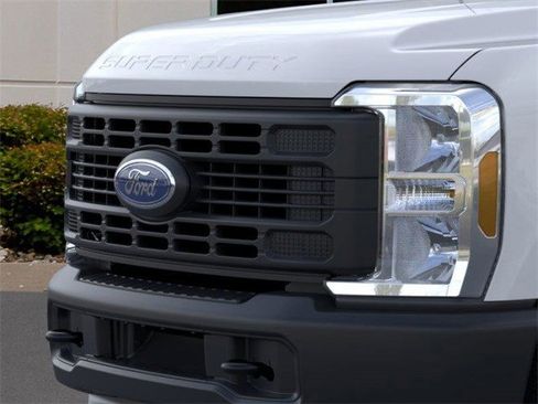 Certified 2023 Ford F250 XL image 19