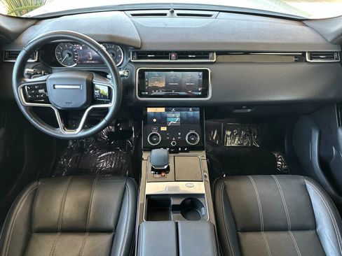 Used 2023 Land Rover Range Rover Velar S AWD/4WD image 3