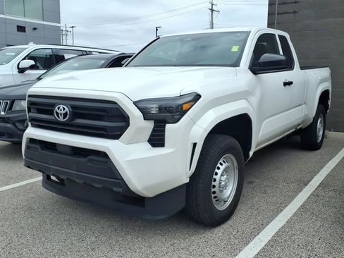 Used 2025 Toyota Tacoma SR RWD image 1