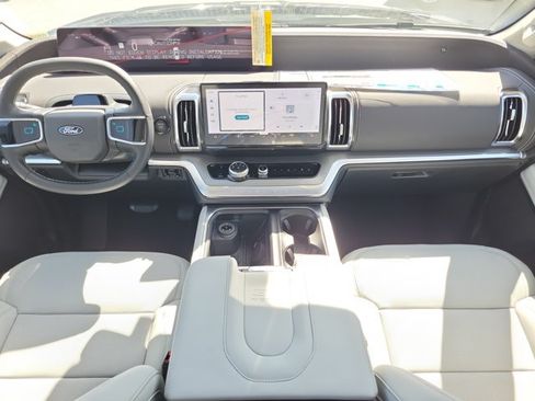 New 2027 Ford Expedition Platinum AWD/4WD image 17