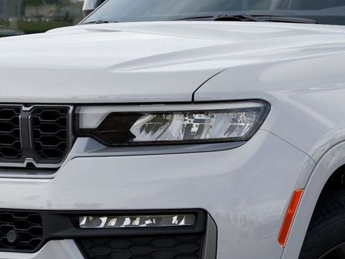 New 2026 Jeep Grand Cherokee Limited AWD/4WD image 10