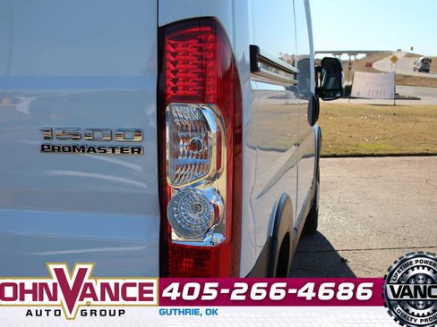 Used 2023 RAM ProMaster 1500 w/ Driver Convenience Group image 10