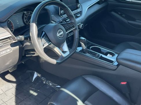 Used 2024 Nissan Altima 2.5 SR FWD image 7