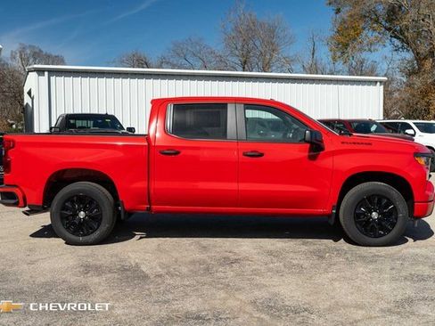 New 2026 Chevrolet Silverado 1500 Custom w/ LPO, Dark Essentials Package image 4