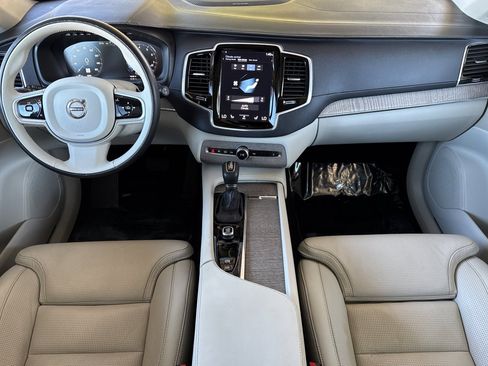 Used 2022 Volvo XC90 T6 Inscription image 12