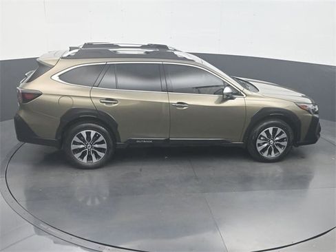 Used 2023 Subaru Outback Touring XT image 26