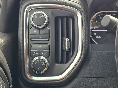 Used 2022 GMC Sierra 2500 SLE image 35
