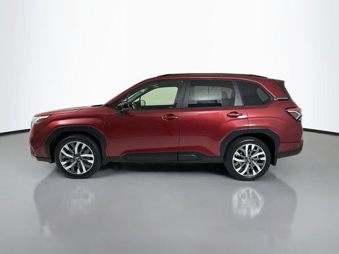 Used 2025 Subaru Forester Touring AWD/4WD image 4