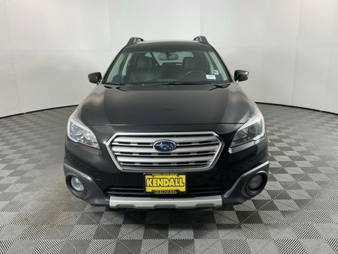 Used 2016 Subaru Outback 2.5i Limited image 2