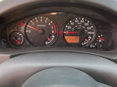 Used 2017 Nissan Frontier SV image 18