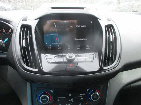 Used 2017 Ford Escape SE w/ SE Leather Comfort Package FWD image 14