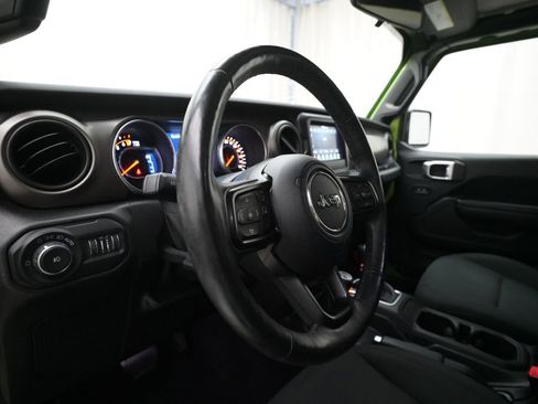 Used 2018 Jeep Wrangler Unlimited Sport S AWD/4WD image 8