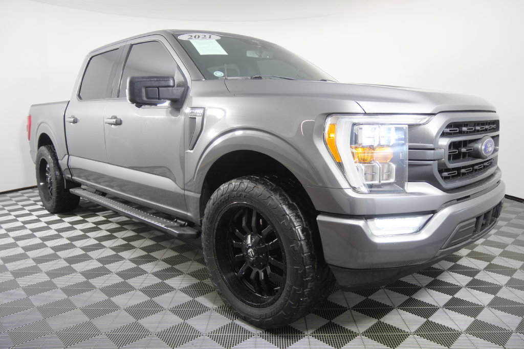 Used 2021 Ford F150 XLT w/ Equipment Group 302A High RWD image 2