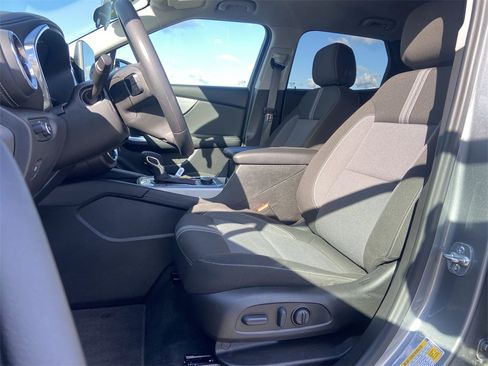 Used 2025 Chevrolet Blazer LT image 19