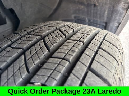 Used 2025 Jeep Grand Cherokee L Laredo RWD image 3