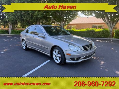 Used 2005 Mercedes-Benz C 230 Sedan image 2