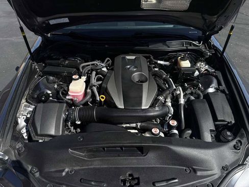 Used 2016 Lexus IS 200t w/ F Sport Package RWD image 10