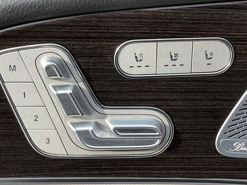 Used 2020 Mercedes-Benz GLS 450 4MATIC image 11