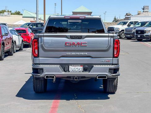 Used 2020 GMC Sierra 1500 AT4 w/ AT4 Premium Package AWD/4WD image 4